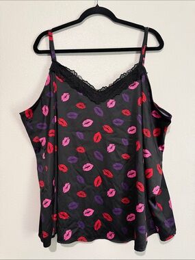 Black Satin Lip Print Lace-Trim Cami